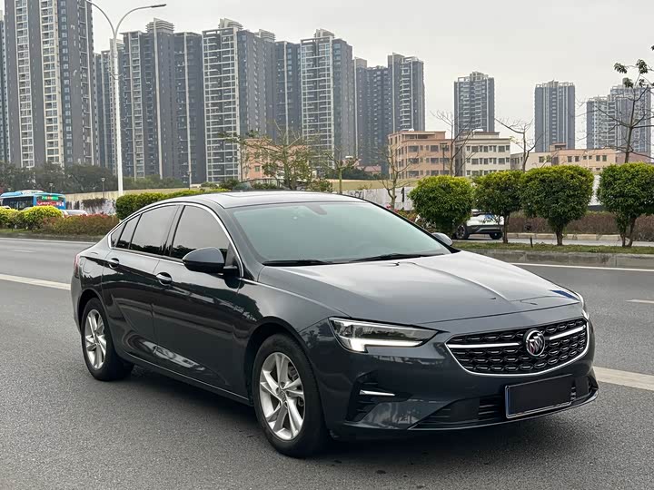 Фото 3 - Buick Regal