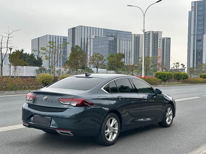 Фото 4 - Buick Regal