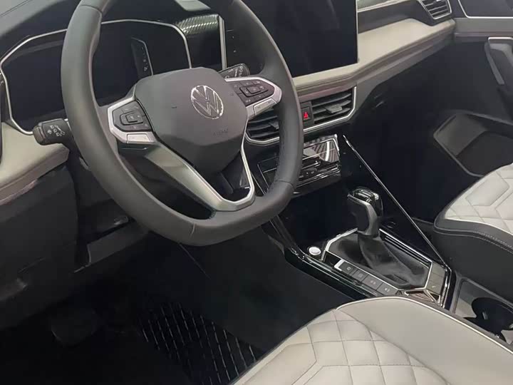 Фото 9 - Volkswagen Tayron