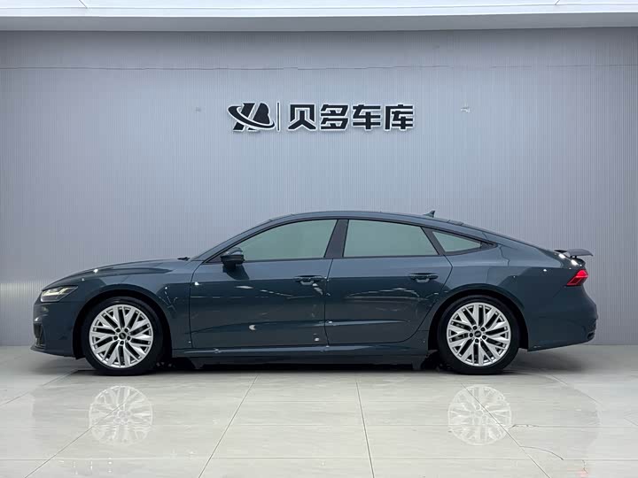 Фото 3 - Audi A7