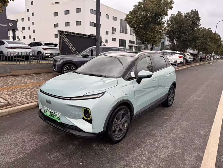 Фото 1 - Geely Geometry E Firefly