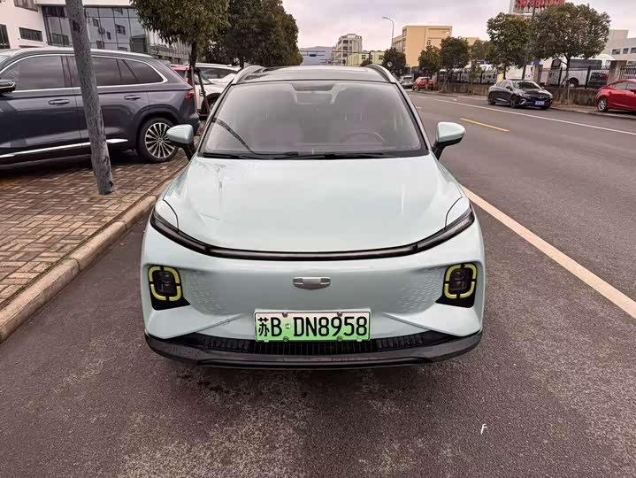 Фото 2 - Geely Geometry E Firefly