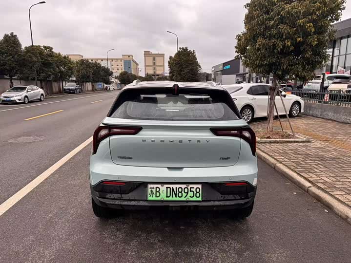 Фото 5 - Geely Geometry E Firefly