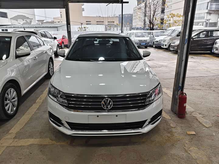 Фото 2 - Volkswagen Lavida