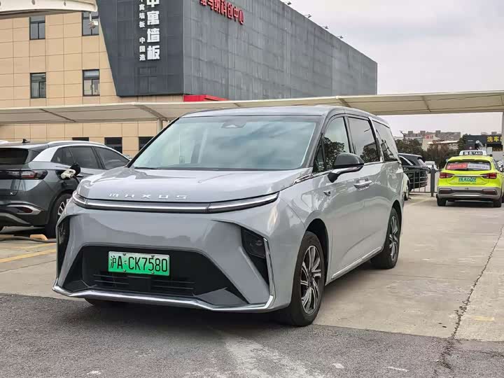 Фото 1 - Maxus Mifa 9