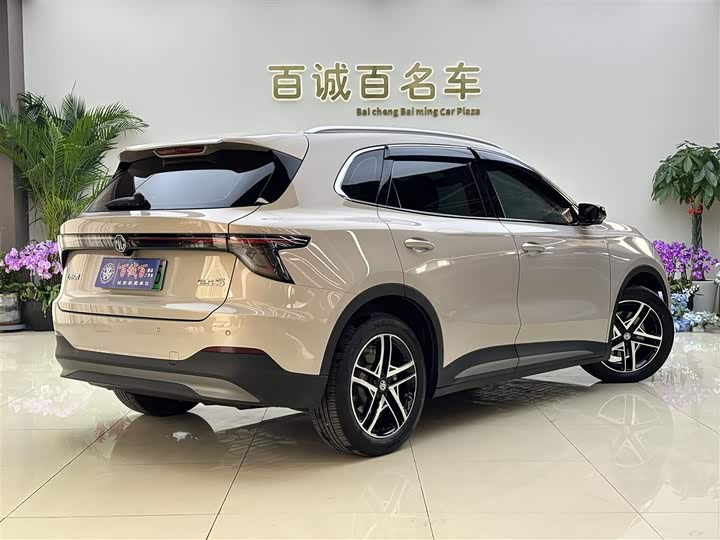 Фото 5 - MG Motor ES5