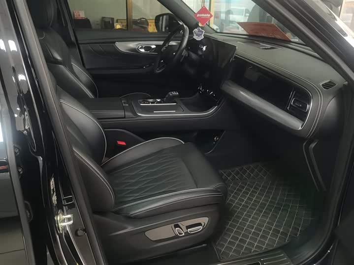 Фото 8 - GAC Trumpchi GS8