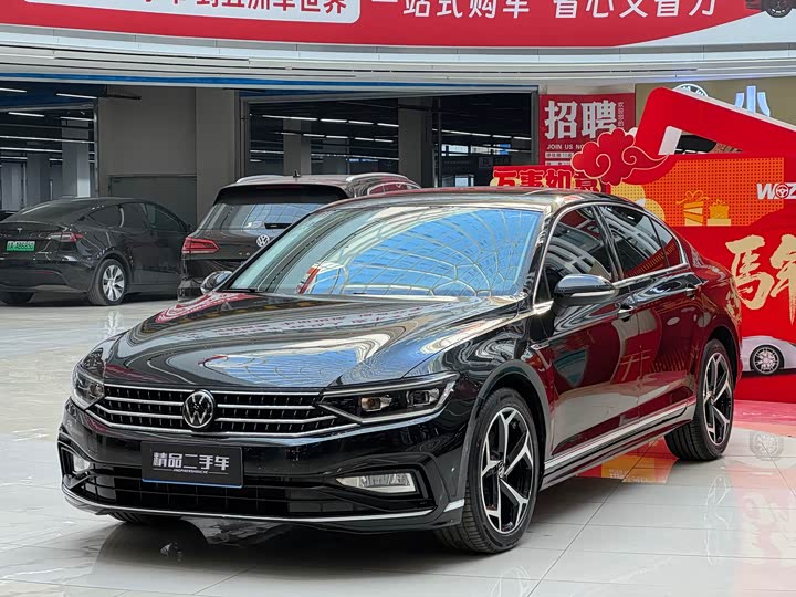 Фото 1 - Volkswagen Magotan