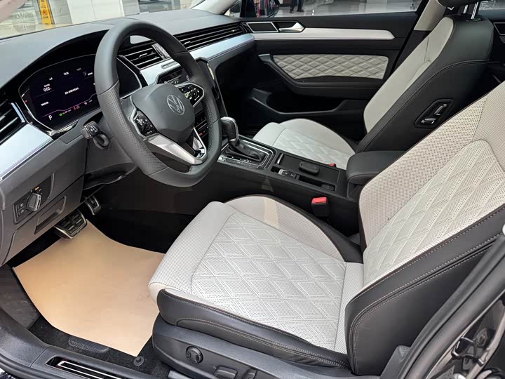 Фото 5 - Volkswagen Magotan