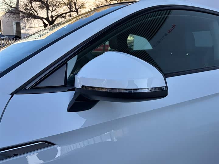 Фото 9 - Audi A5