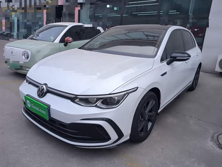 Фото 1 - Volkswagen Golf