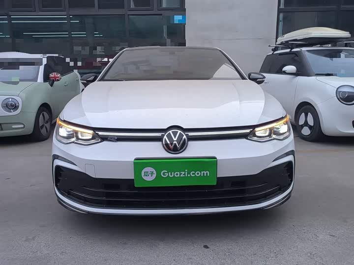 Фото 3 - Volkswagen Golf