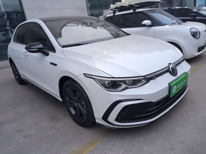 Фото 4 - Volkswagen Golf