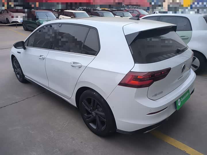 Фото 5 - Volkswagen Golf