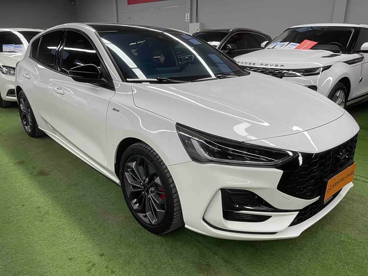 Фото 3 - Ford Focus