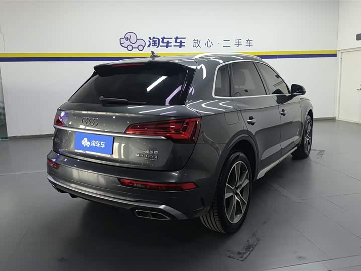 Фото 3 - Audi Q5L