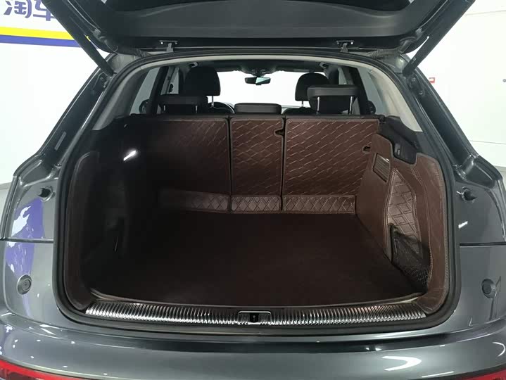 Фото 4 - Audi Q5L