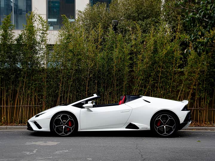 Фото 4 - Lamborghini Huracán