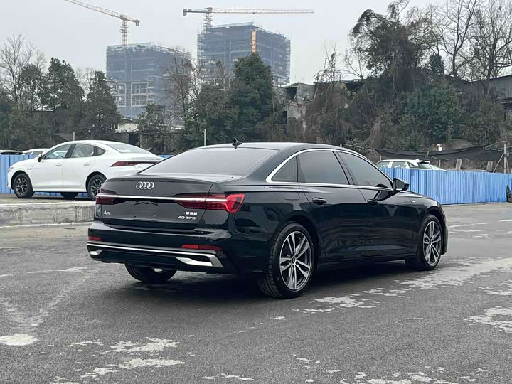 Фото 3 - Audi A6L