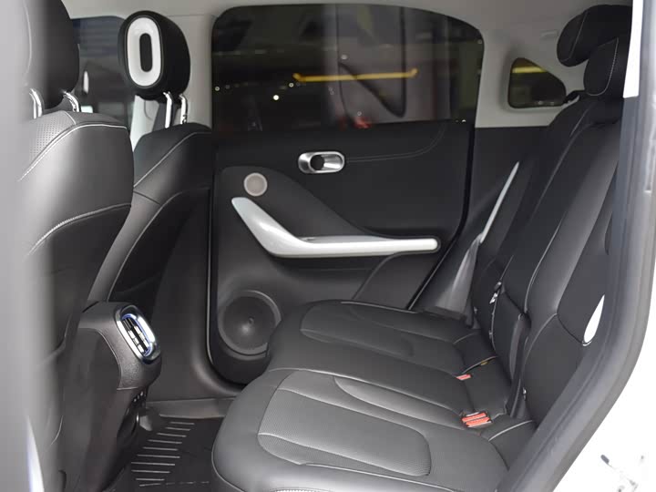 Фото 7 - Smart #1