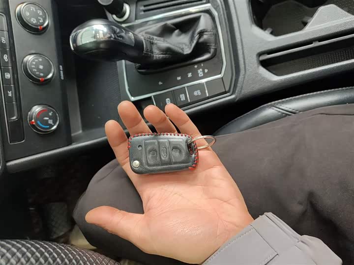 Фото 9 - Volkswagen Lavida