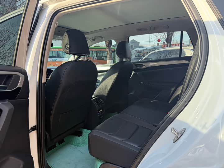 Фото 5 - Volkswagen Tayron