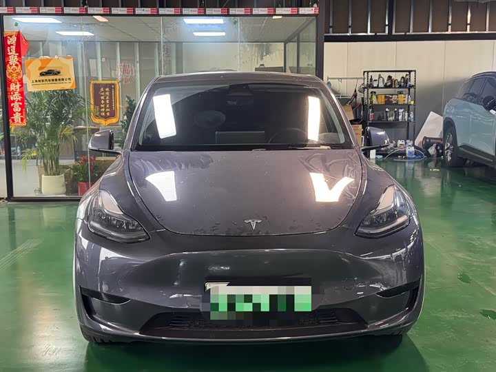 Фото 2 - Tesla Model Y