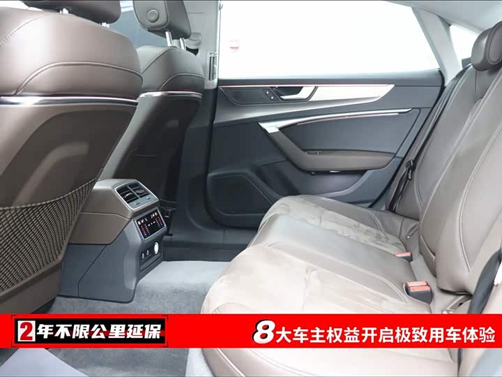 Фото 6 - Audi A7L