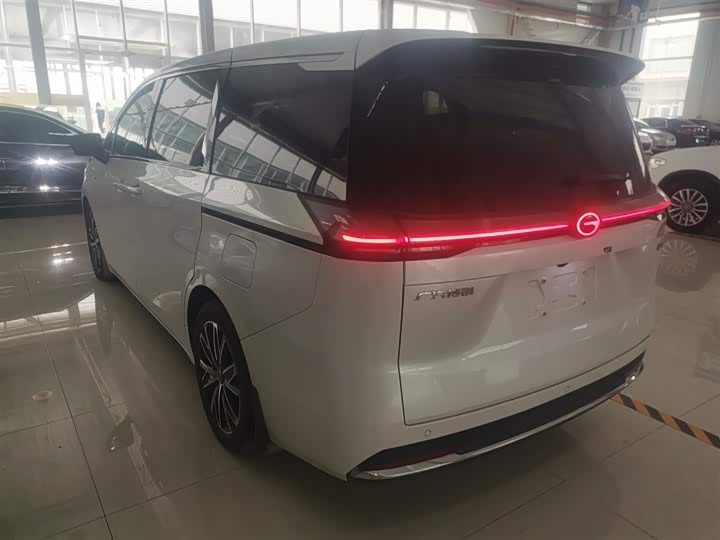 Фото 5 - GAC Trumpchi E8