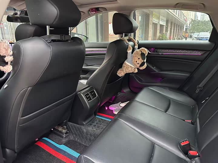 Фото 5 - Honda Accord