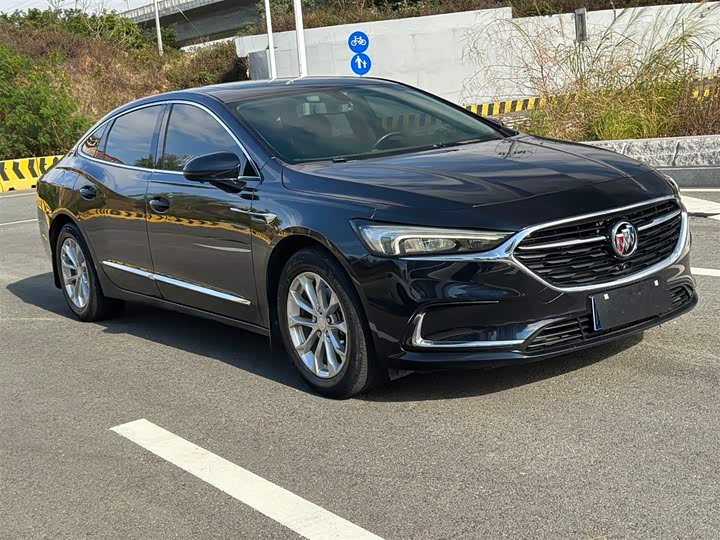 Фото 3 - Buick LaCrosse