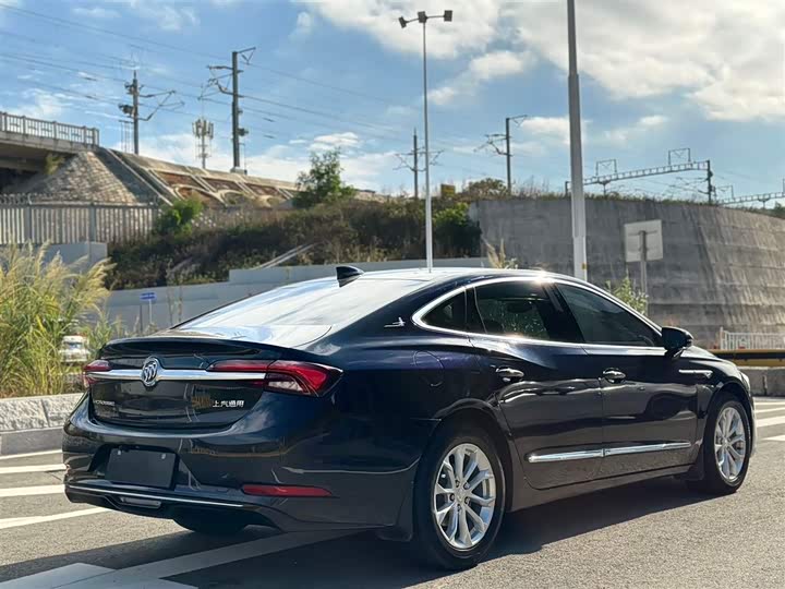 Фото 4 - Buick LaCrosse