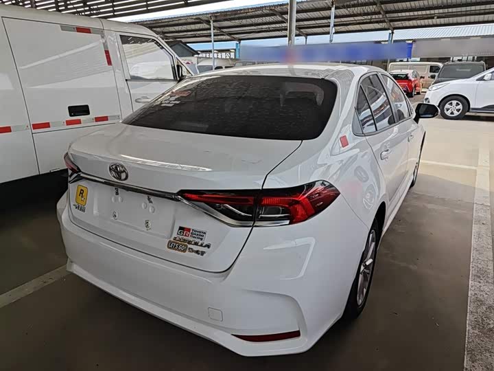 Фото 7 - Toyota Corolla