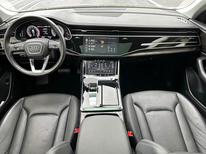 Фото 5 - Audi Q8