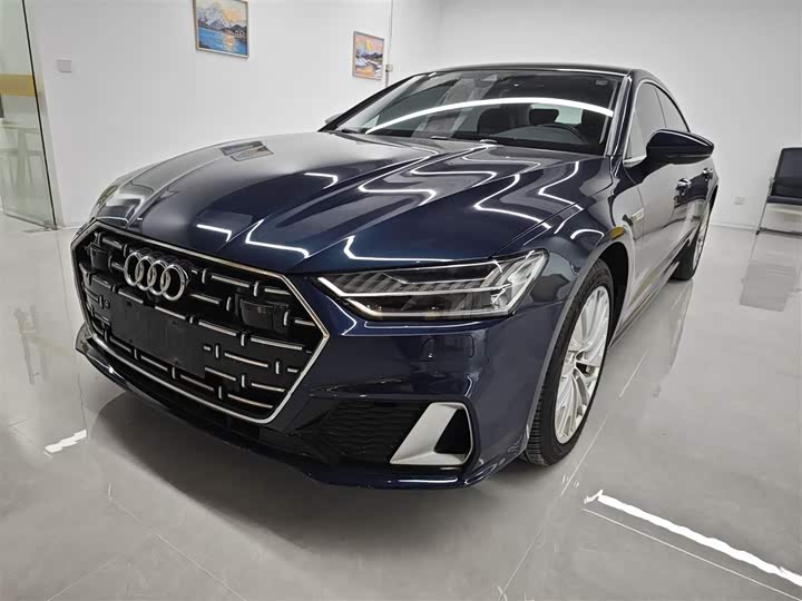 Фото 2 - Audi A7L