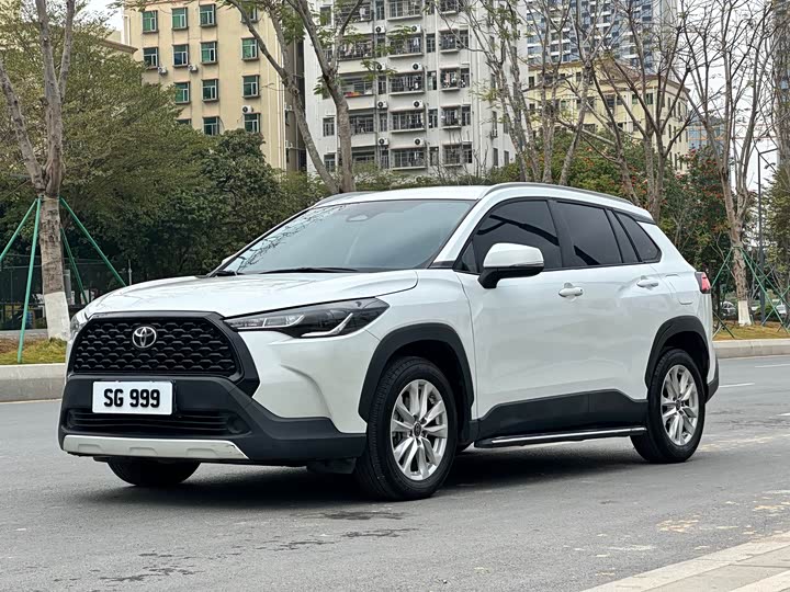 Фото 1 - Toyota Corolla Cross