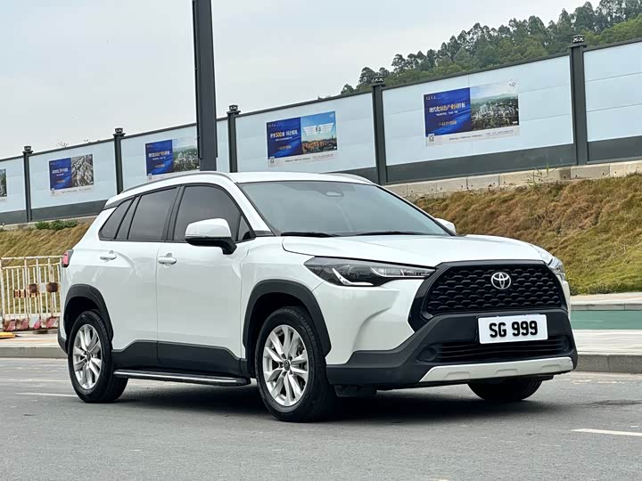 Фото 3 - Toyota Corolla Cross