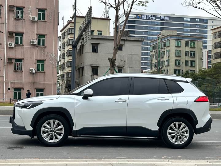 Фото 4 - Toyota Corolla Cross