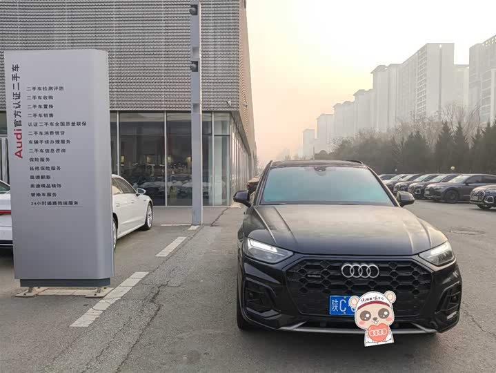 Фото 1 - Audi Q5L