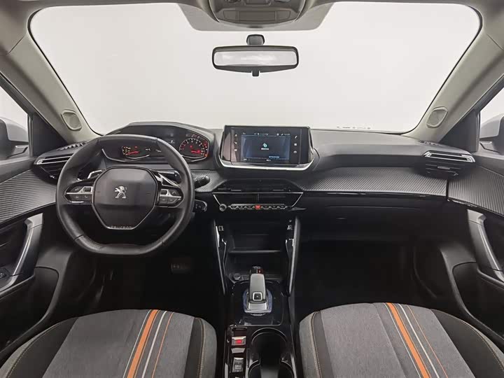 Фото 5 - Peugeot 2008