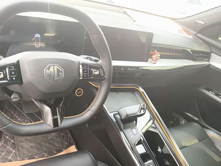 Фото 6 - MG Motor 5 Scorpio