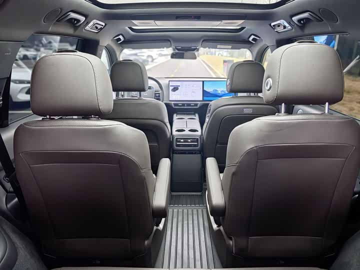 Фото 7 - LiXiang L9