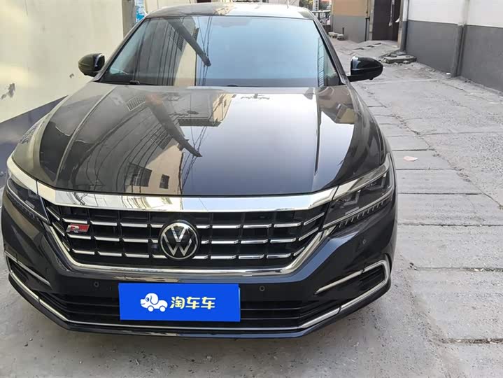 Фото 2 - Volkswagen Passat