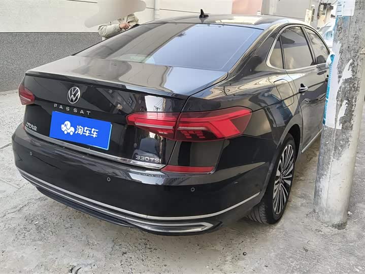 Фото 3 - Volkswagen Passat