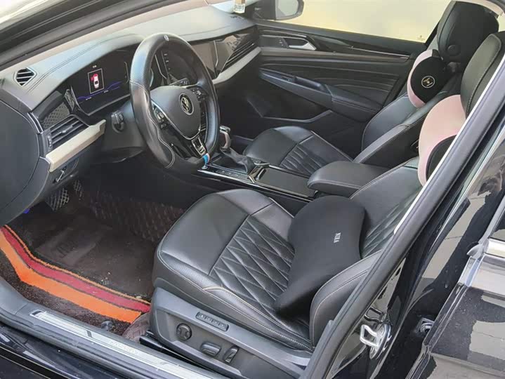 Фото 9 - Volkswagen Passat