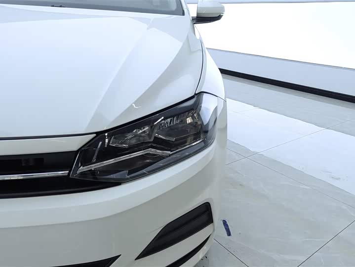 Фото 5 - Volkswagen Polo