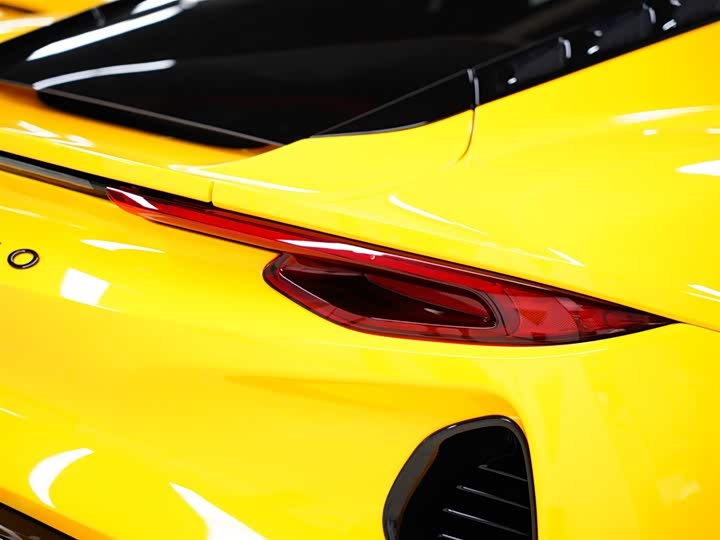 Фото 4 - Lotus Emira