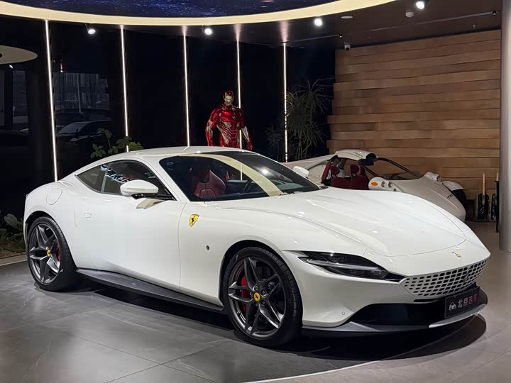 Фото 3 - Ferrari Roma