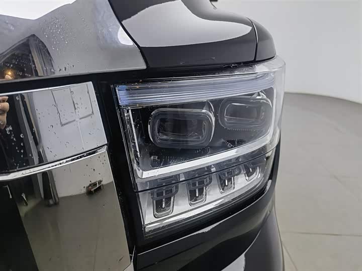 Фото 7 - Tank 500 Hybrid