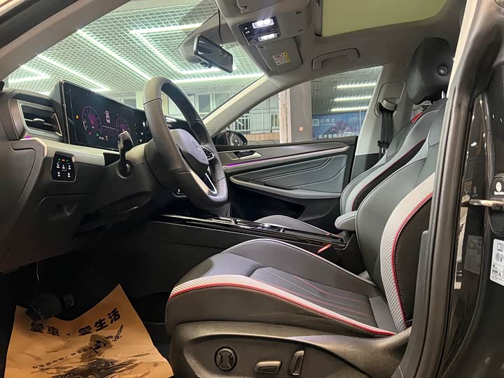 Фото 4 - Volkswagen Lamando L